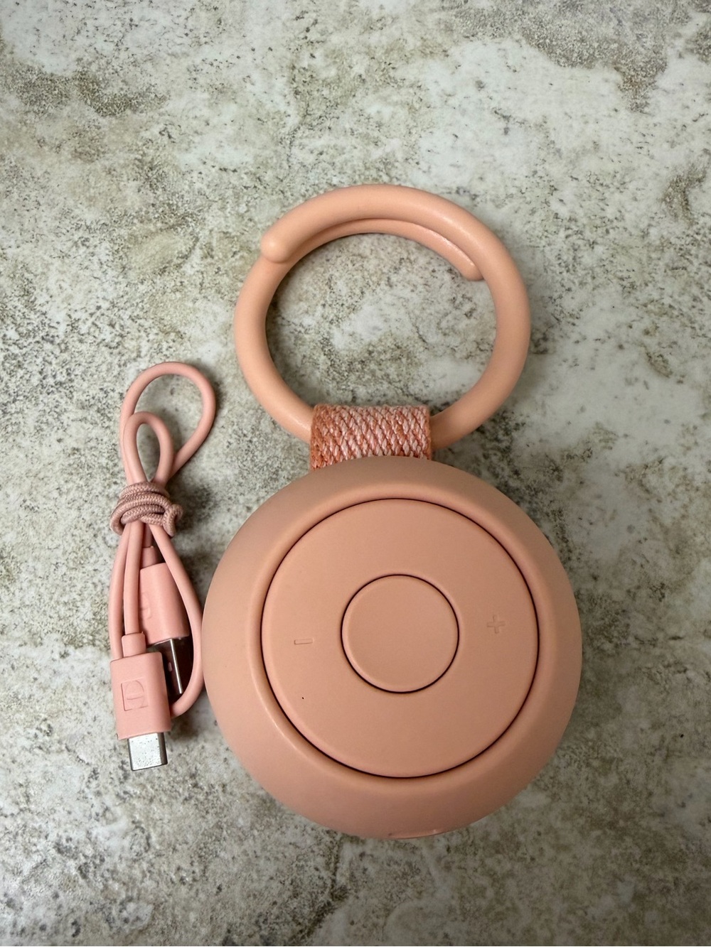Hatch Rest Go Portable Sound Machine Peach